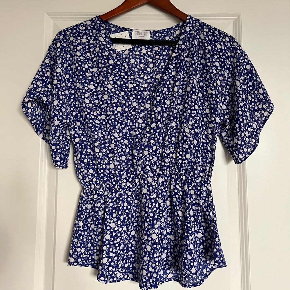 Floral V-Neck Peplum